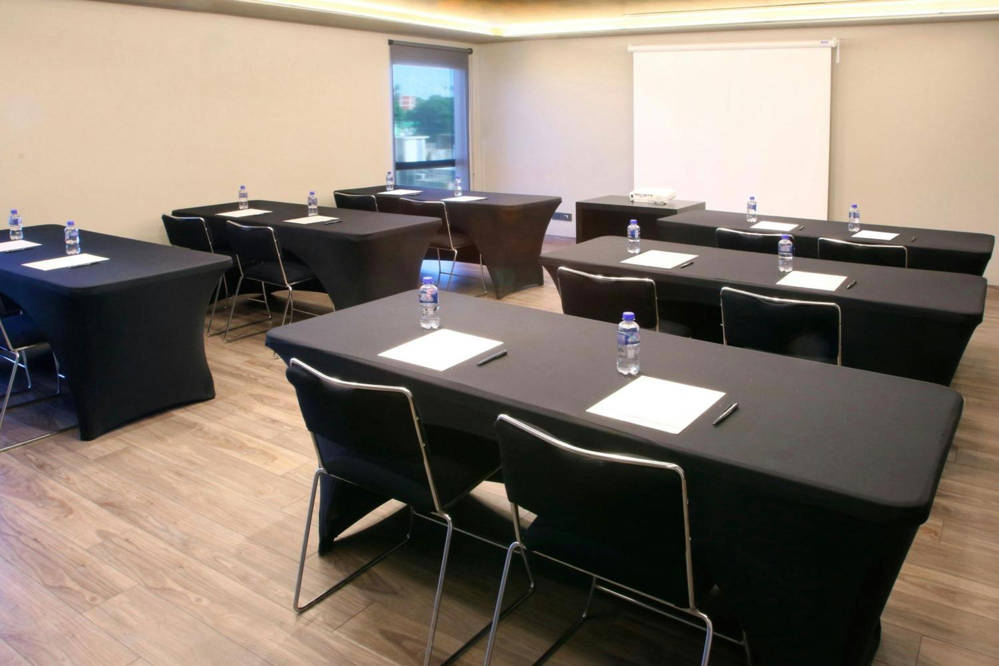 City Express Plus By Marriott Tampico Exterior foto